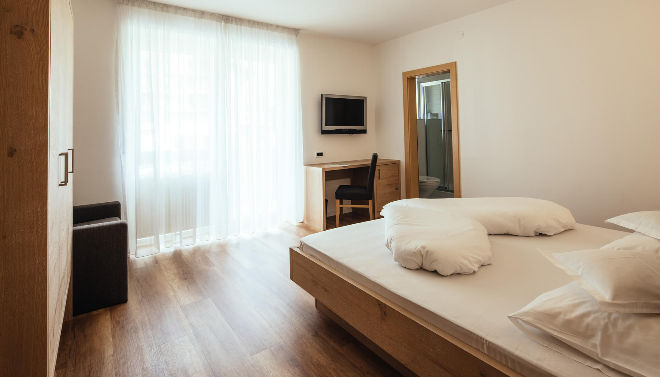 Zimmer Classic Bad Fenster - Hotel Rablanderhof