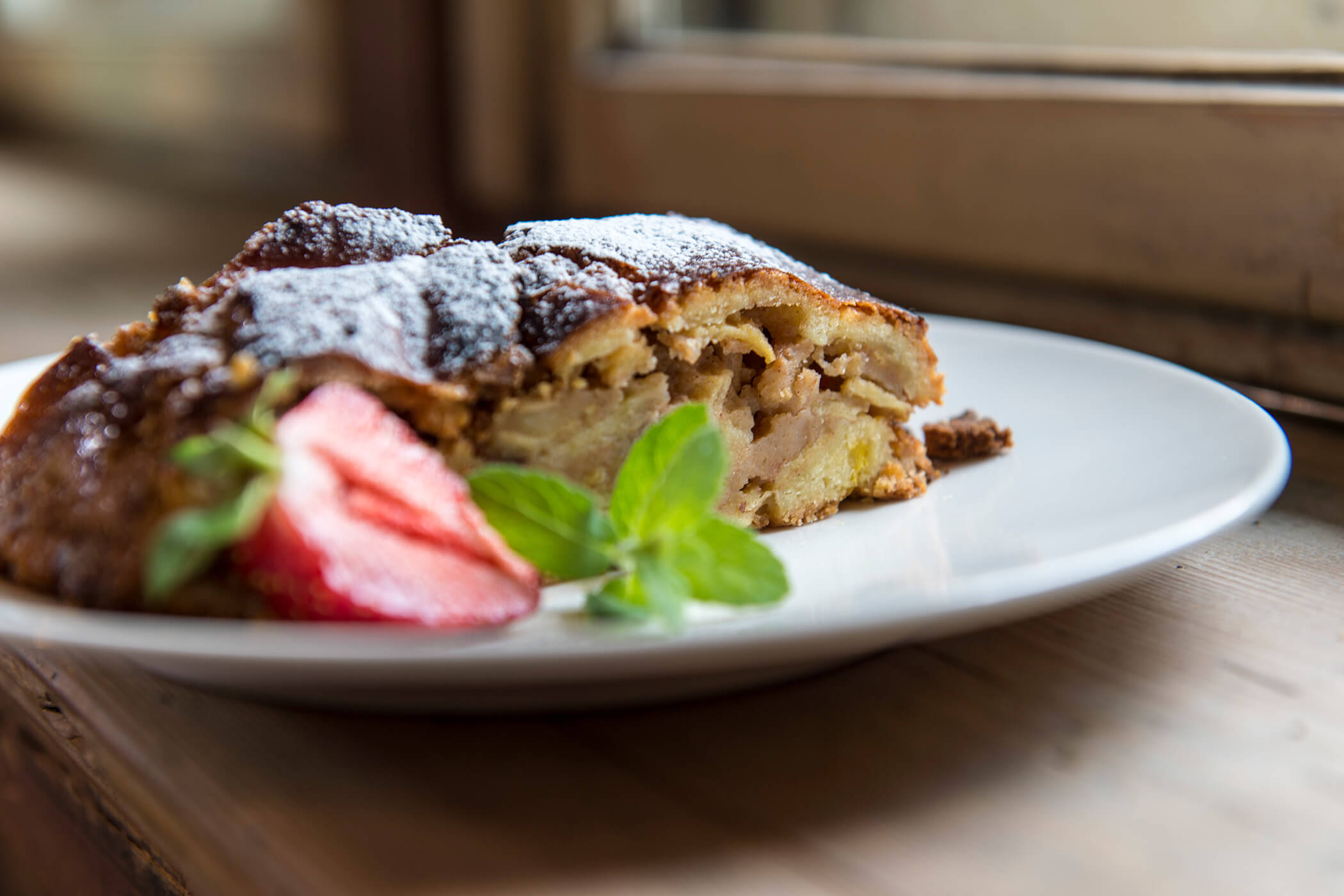 Culinary apple strudel - Hotel Rablanderhof